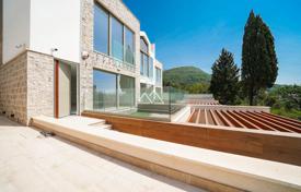 Villa – Tivat (city), Tivat, Montenegro. 610 000 €