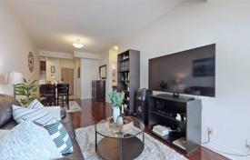 1 dormitorio piso en Lake Shore Boulevard West, Canadá. C$827 000