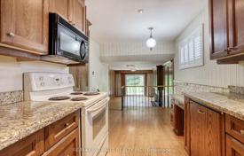 11 dormitorio casa de pueblo en Scarborough, Canadá. C$1 769 000