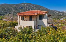 4 dormitorio casa de pueblo 140 m² en Peloponeso, Grecia. 300 000 €