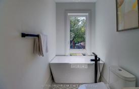 7 dormitorio casa de pueblo en Scarborough, Canadá. C$1 798 000
