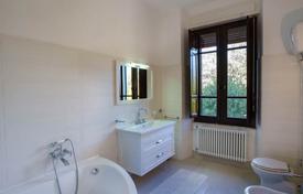 8 dormitorio villa 840 m² en Cortona, Italia. 1 200 000 €