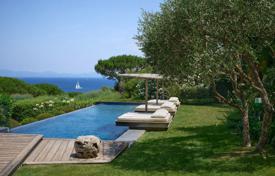 9 dormitorio villa en Saint-Tropez, Francia. 165 000 €  por semana
