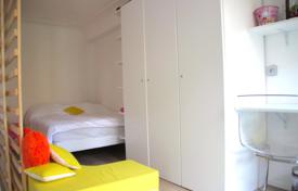 3 dormitorio piso en Antibes, Francia. 345 000 €