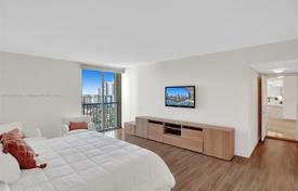 2-dormitorio apartamentos en condominio 170 m² en Aventura, Estados Unidos. $890 000