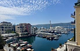 3 dormitorio piso 131 m² en Tivat city, Montenegro. 1 450 000 €
