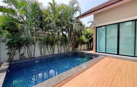 2 dormitorio villa 212 m² en Pattaya, Tailandia. $176 000