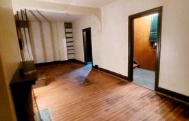 8 dormitorio casa de pueblo en Etobicoke, Canadá. C$1 283 000
