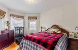 6 dormitorio casa de pueblo en North York, Canadá. C$1 894 000