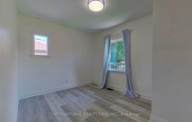 5 dormitorio casa de pueblo en North York, Canadá. C$1 830 000