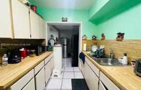 3 dormitorio casa de pueblo 154 m² en Miami, Estados Unidos. $525 000
