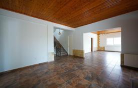 5 dormitorio chalet 390 m² en Palaiometocho, Chipre. 375 000 €