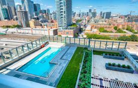 5 dormitorio piso en Old Toronto, Canadá. C$946 000