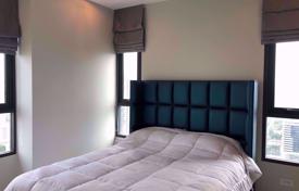 3-dormitorio apartamentos en condominio en Watthana, Tailandia. $601 000