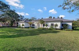 6 dormitorio villa 512 m² en Miami, Estados Unidos. $1 499 000