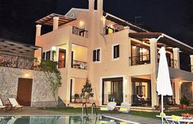 Villa – Gouvia, Administration of the Peloponnese, Western Greece and the Ionian Islands, Grecia. 2 500 €  por semana