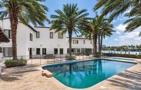 Villa – Miami Beach, Florida, Estados Unidos. $19 000 000