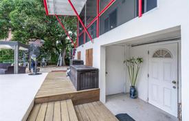 4 dormitorio casa de pueblo 248 m² en Florida, Estados Unidos. $699 000