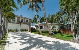 Chalet – Surfside, Florida, Estados Unidos. 1 169 000 €