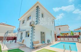 3 dormitorio villa en Frenaros, Chipre. 289 000 €