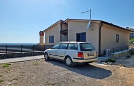 6 dormitorio casa de pueblo 180 m² en Rabac, Croacia. 623 000 €