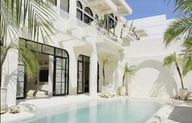 3 dormitorio villa 284 m² en South Kuta, Indonesia. $670 000