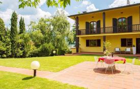 17 dormitorio villa 500 m² en Lucca, Italia. 990 000 €