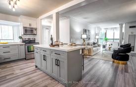 7 dormitorio piso en Scarborough, Canadá. C$836 000