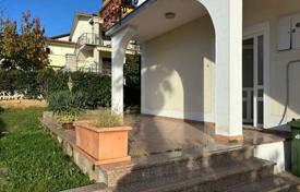 3 dormitorio piso 71 m² en Poreč, Croacia. 348 000 €