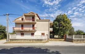 10 dormitorio casa de pueblo 470 m² en Zadar County, Croacia. 439 000 €