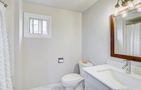 8 dormitorio casa de pueblo en Scarborough, Canadá. C$1 367 000