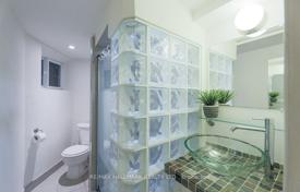 9 dormitorio adosado en Old Toronto, Canadá. C$1 830 000