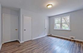 5 dormitorio casa de pueblo en North York, Canadá. C$2 353 000