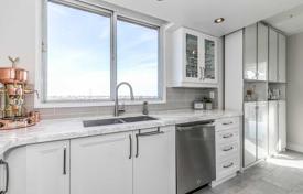 7 dormitorio piso en North York, Canadá. C$1 051 000