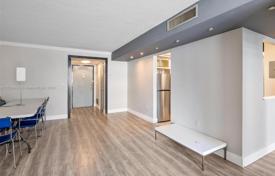 1-dormitorio apartamentos en condominio 98 m² en Hallandale Beach, Estados Unidos. $330 000