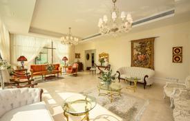 5 dormitorio villa 710 m² en Nad Al Sheba 1, EAU (Emiratos Árabes Unidos). $5 182 000