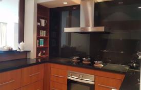 3-dormitorio apartamentos en condominio en Pathum Wan, Tailandia. $4 300  por semana
