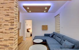 2 dormitorio piso 70 m² en Bečići, Montenegro. 300 000 €