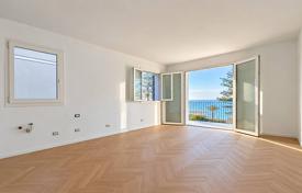 2 dormitorio piso 60 m² en Liguria, Italia. 530 000 €