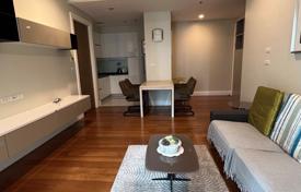 1-dormitorio apartamentos en condominio en Khlong Toei, Tailandia. $370 000