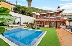 3 dormitorio villa 253 m² en Orotava, España. 740 000 €