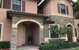 3-dormitorio apartamentos en condominio 146 m² en Hialeah, Estados Unidos. $510 000