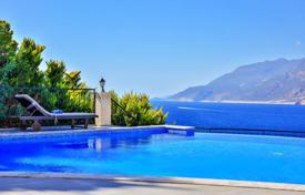 8 dormitorio villa 250 m² en Kash, Turquía. 66 634 000 TRY