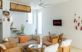 3 dormitorio villa 235 m² en Canggu, Indonesia. $215 000