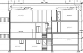 13 dormitorio casa de pueblo en Scarborough, Canadá. C$1 309 000