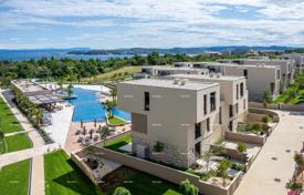 3 dormitorio casa de pueblo 328 m² en Umag, Croacia. 2 007 000 €