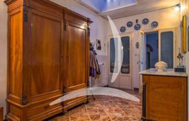 6 dormitorio villa 600 m² en Montepulciano, Italia. 900 000 €