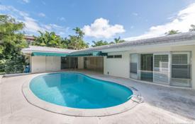 Villa – Bal Harbour, Florida, Estados Unidos. $2 750 000