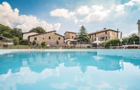 20 dormitorio finca rústica 1157 m² en Umbertide, Italia. 1 680 000 €