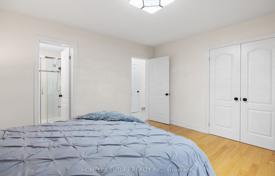10 dormitorio casa de pueblo en Scarborough, Canadá. C$2 581 000